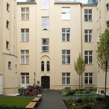 Near Ku'damm Apartamento Berlín